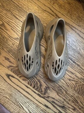 Yeezy Foam Slip-On Water Shoes in Tan